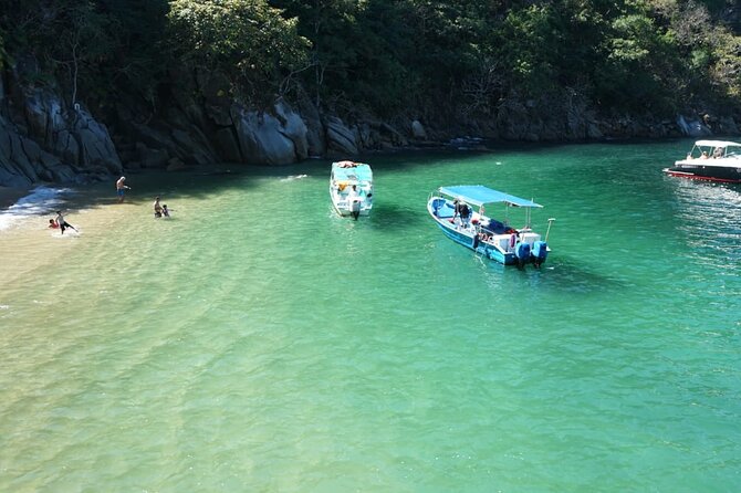 All-inclusive Colomitos cruise and Animas beach snorkeling - The big picture: a fast-hit catamaran day in Puerto Vallarta