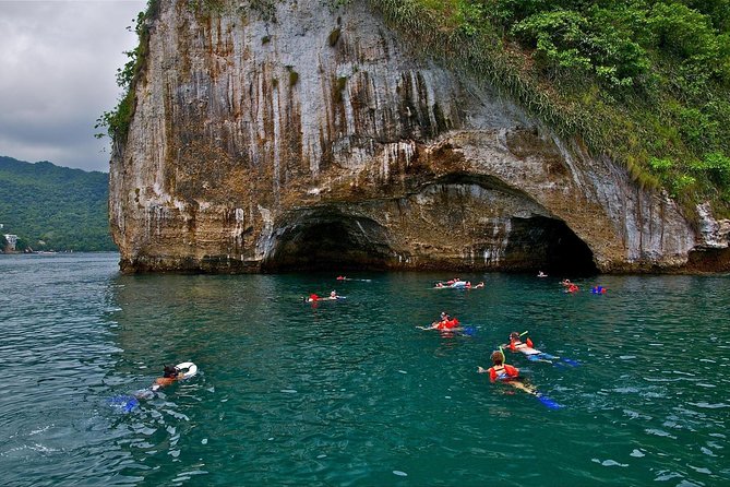 Arcos - Animas - Quimixto. By Grupo Naviero de la Bahìa (Bahia Alegre) - Meeting at A.P.I. and the port-fee reality (MX$33)