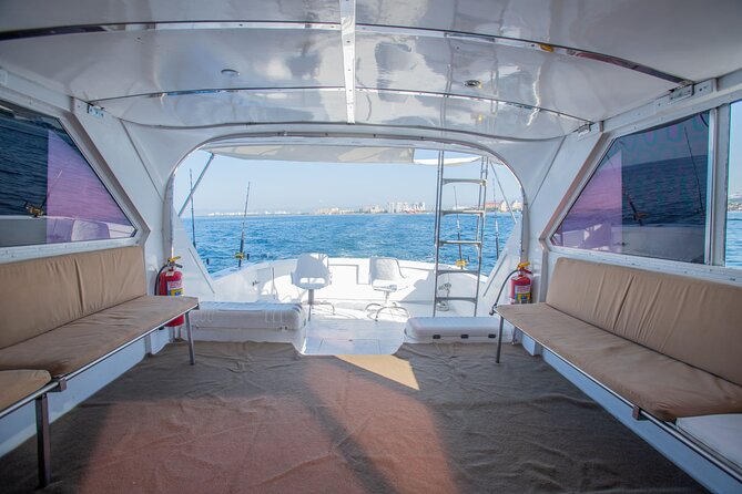 Bertram 38' Convertible Boat in Puerto & Nuevo Vallarta - Watersports like fishing and kayaking, plus the included gear