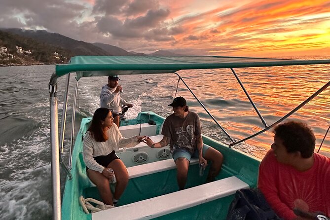 Bioluminescence & sunset local boat tour to Los Arcos Sanctuary - Margarita Grill meet-up, then straight onto the marina