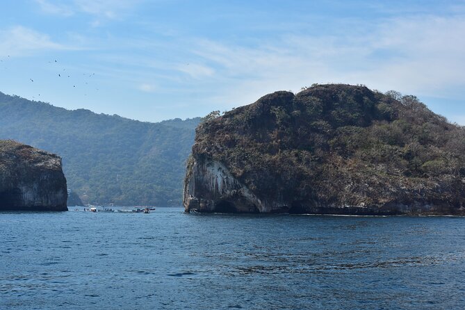 Catamaran Tour to the Arches, Playa las Animas, Snorkeling and more - Los Arcos de Mismaloya Snorkeling: The Main Event