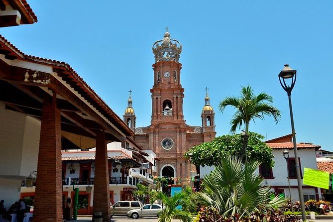City Tour Puerto Vallarta - Churches, Tequila Test and more - Parroquia de Nuestra Señora de Guadalupe and the Historic Cathedral Area