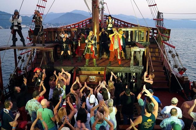 Dinner Under the Sea + Pirate Show in Puerto Vallarta Bay - Should you book Dinner Under the Sea + Pirate Show?