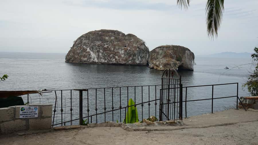 Guided tour of Vallarta in one day - High Waves area walk: local art and everyday life