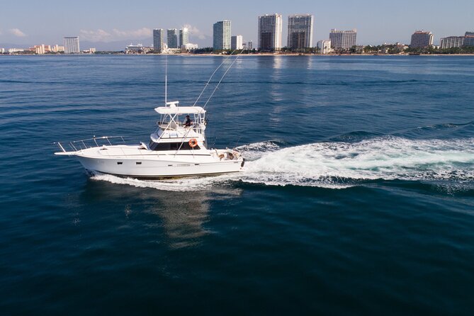 Hatteras 42-44' Classic Yachts in Puerto & Nuevo Vallarta - A Classic Hatteras-Style Yacht Day in Puerto Vallarta