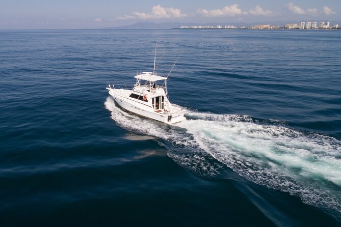 Hatteras 42-44' Classic Yachts in Puerto & Nuevo Vallarta - What’s Included, What’s Not, and What I’d Pack