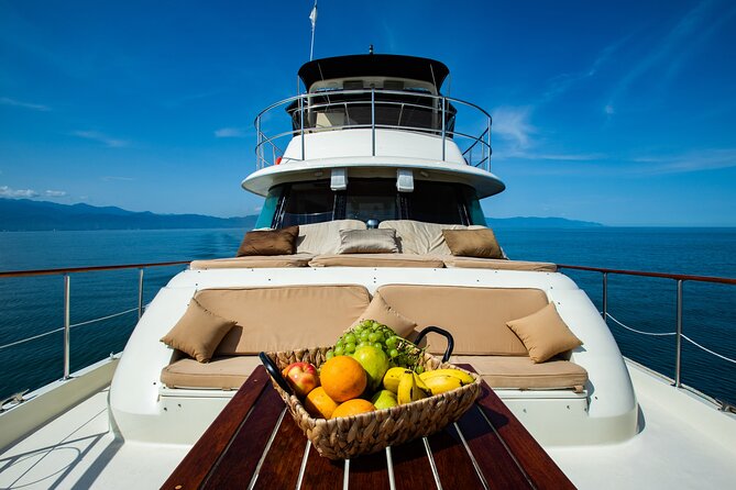 Hatteras 58-61' Luxury Yacht in Puerto Vallarta & Nuevo Nayarit - Who this yacht charter fits best