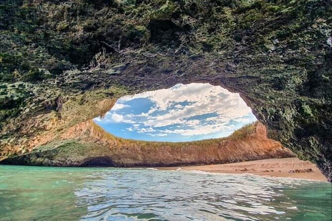 Hidden Beach - Marietas Islands - Snacks onboard and what to plan for food and drinks