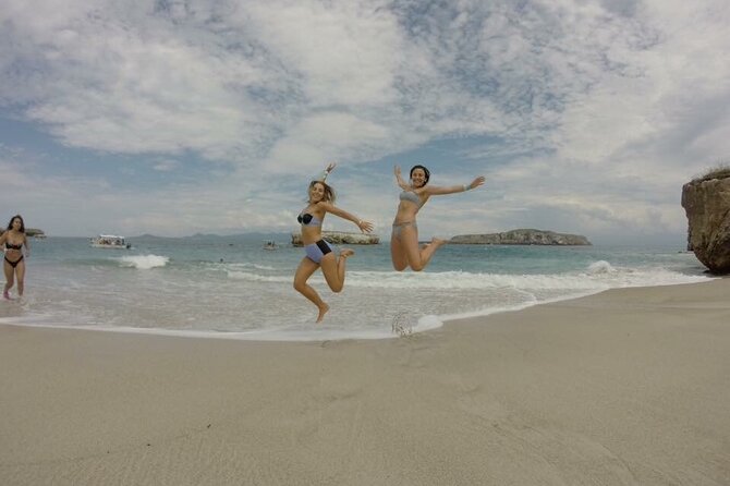 hidden beach tour guaranteed! - Bird Watching and Puente de Piedra: What to Look For