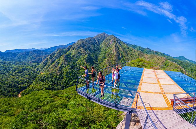 Hiking through the mountains of Puerto Vallarta and glass viewpoint - What the suspension bridge crossing is really like