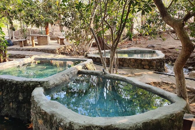 Hot Springs All Inclusive Relaxing Tour - The Included Clay Mask and 30-Minute Massage: The Real Break in the Middle