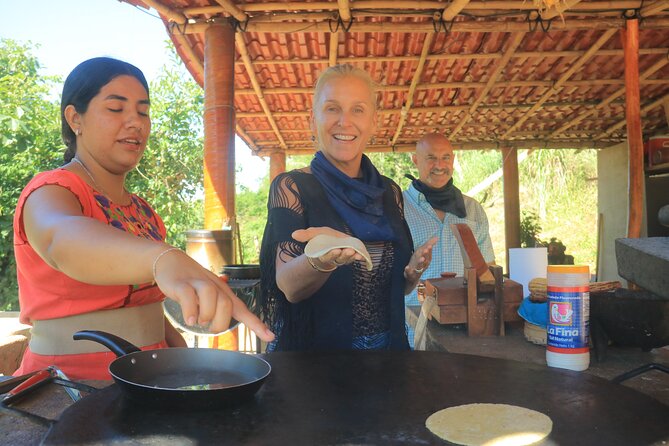Hot Springs and Villages in the Sierra Madre for 4 hours - What the meal stop changes for your budget