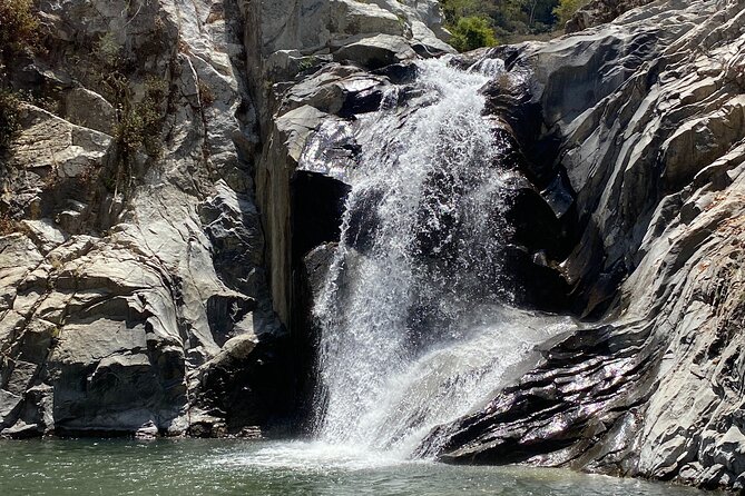 Las Ánimas to Quimixto Waterfall Half-Day Hiking Tour - Getting to Las Ánimas: Private Transport Plus a Water Taxi Ride