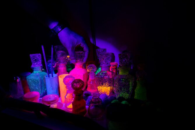 Live Art Experience by Abdallahy - The sensory installation, smells and sounds included