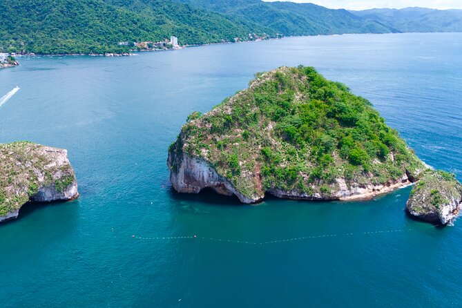Los Arcos Snorkeling & 5 Island Adventure - Meeting at Gasolinera Pemex, then cruising fast