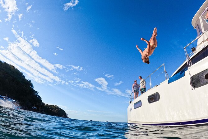 Luxury Yacht & Snorkel with All inclusive Open bar and lunch - Crew and service: why names keep coming up