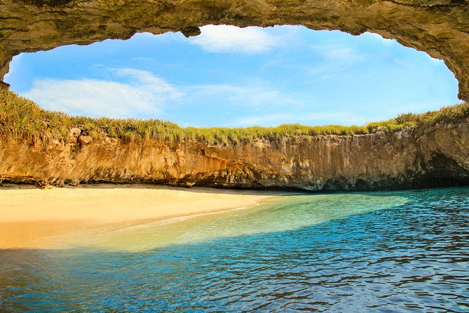 Marietas Hidden beach trip from Puerto Vallarta - Where to meet, and why the morning start is a big deal