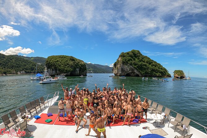 Mega Yacht Limousine of the Sea 1: Puerto Vallarta - Water time, without the “bring your own stuff” headache