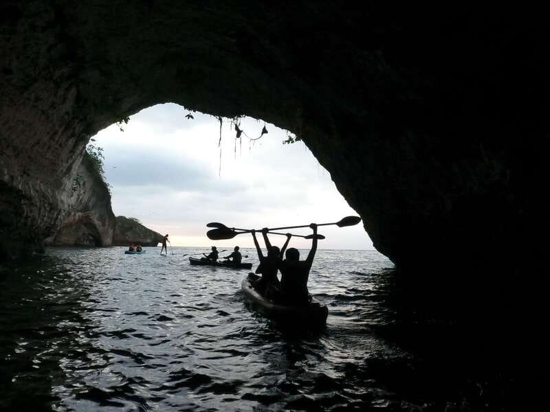 Mismaloya: Los Arcos Bioluminescent Waters Kayak & Cave Tour - Safety, pacing, and what can go wrong (and how they handle it)