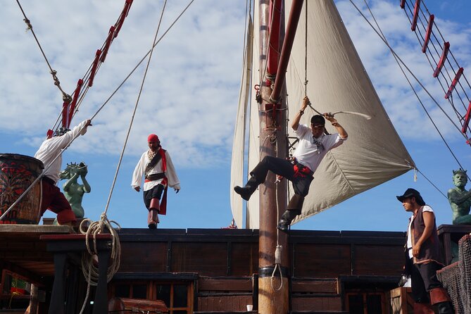 Pirate Ship Premium Dinner Cruise with Show - Value and price: what $180 buys in Puerto Vallarta