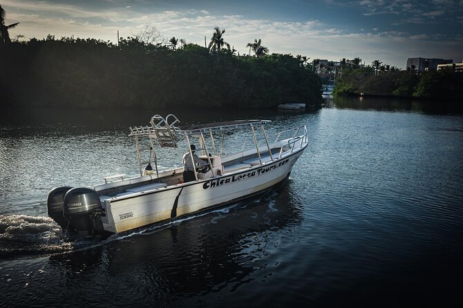 Private Charter: Chica Super Panga 30' - Value check: $955 for up to five people (and what you get for it)