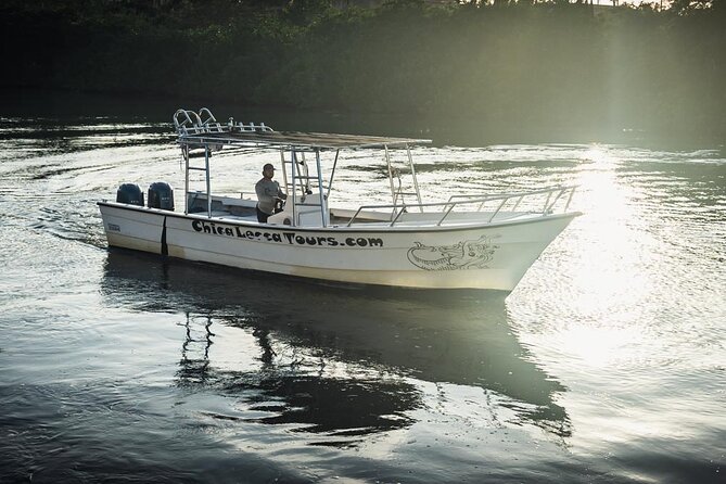 Private Charter: Chica Super Panga 30' - Playa Chica Locca: why the beach stop is the main event
