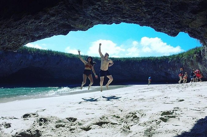 Private Tour Hidden Beach - Boat comfort and guides: what makes it feel worth it