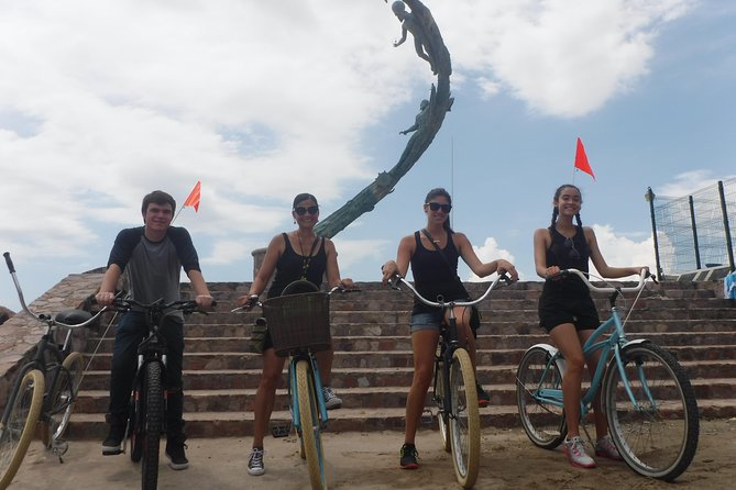 Private Tour in El Malecon Boardwalk Bike Ride - Stop 1: Malecón Boardwalk, Where Art and Local Life Meet the Sea