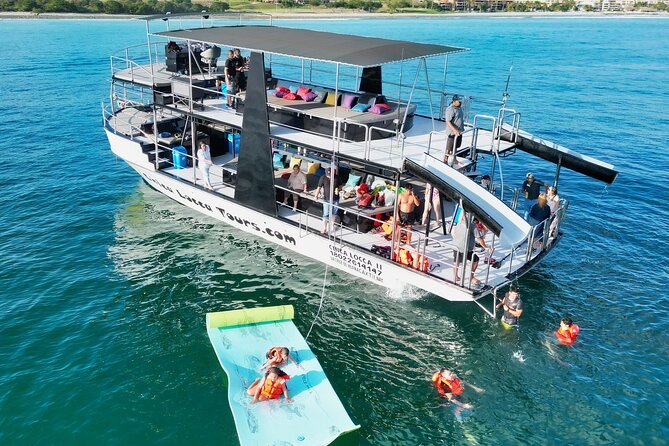 Private Yacht Charter ChicaFUN 2 Waterslides All Inclusive - Key things to know before you go
