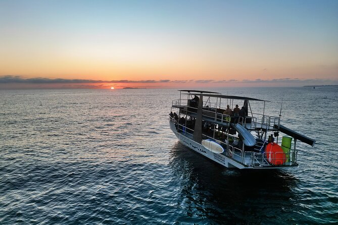 Private Yacht Charter ChicaFUN 2 Waterslides All Inclusive - ChicaFUN 2 on Banderas Bay: what a 4-hour charter feels like