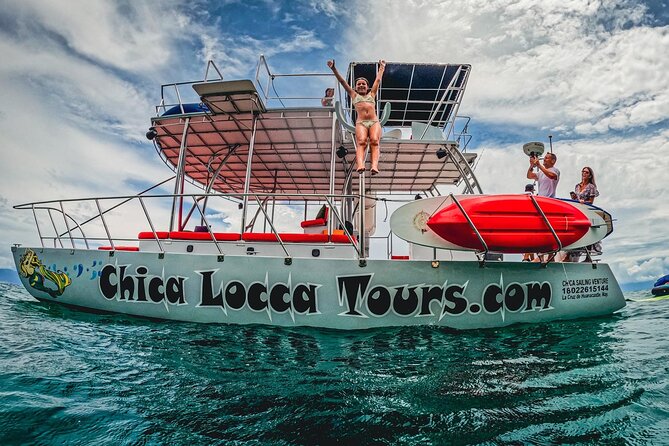 Private Yacht Charter ChicaFUN 3 Waterslides All Inclusive - ChicaFUN 3 at a Glance: The most useful takeaways