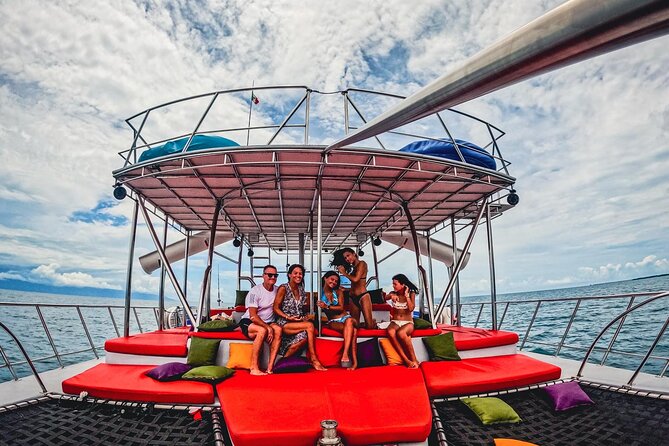 Private Yacht Charter ChicaFUN 3 Waterslides All Inclusive - Why this private yacht charter is such a smart Puerto Vallarta choice