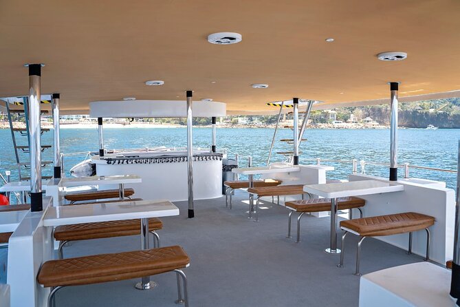 Private Yacht Charter ChicaFUN 5 Waterslides All Inclusive - Who should book this private yacht charter, and who should reconsider