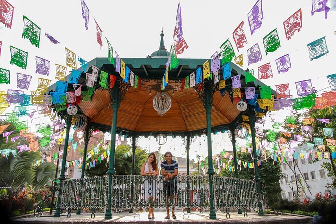 Professional photographer - Puerto Vallarta - Nuevo Vallarta, photo session - Playa Del Holi stop: more variety for couples, families, and special occasions