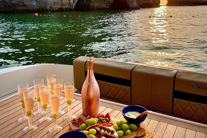 Puerto Vallarta: Luxury Yacht Sunset Cruise with Premium Open Bar - Key things to know before you sail