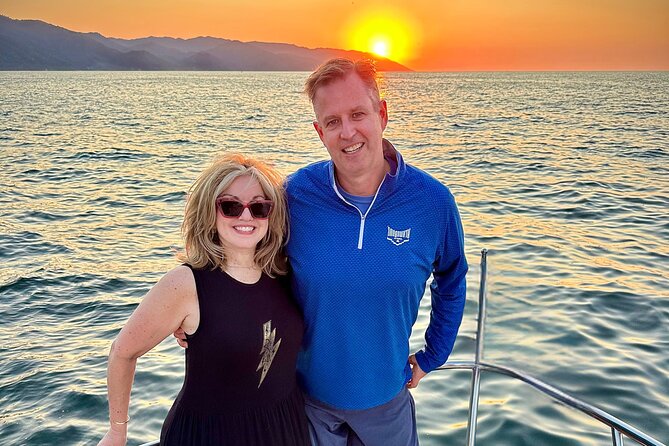 Puerto Vallarta: Luxury Yacht Sunset Cruise with Premium Open Bar - The route around the Bay of Banderas: Malecón, Los Arcos, Los Muertos, Conchas Chinas