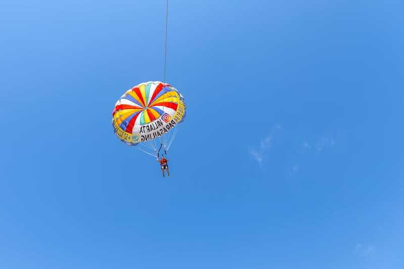 Puerto Vallarta: Parasailing Adventure - Languages, group flow, and how to get the most out of 20 minutes