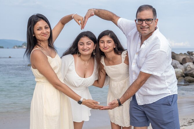 Puerto Vallarta Photoshoot with Professional Photographer - Playa de los Muertos: beach photos that look like real life