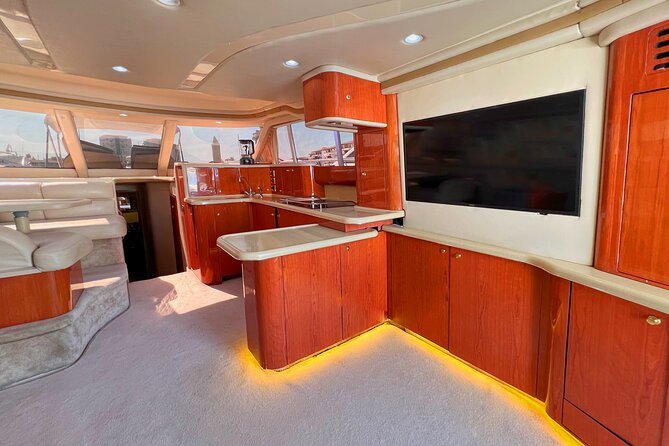 Puerto Vallarta: Private Luxury Yacht Charter with Crew - Crew service that people remember (and why it matters)