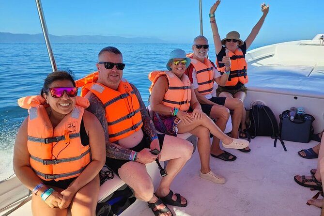 Puerto Vallarta Private snorkeling trip at Los Arcos & Majahuitas - Snacks, water, and the small comforts that make a short trip work