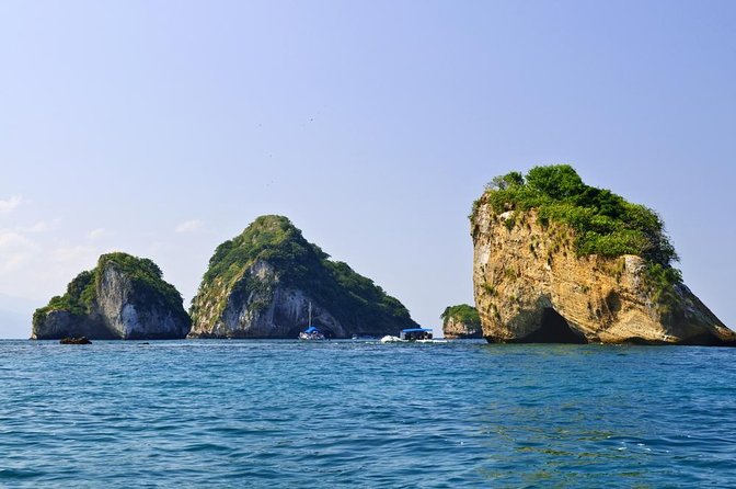 Puerto Vallarta: Private Swim & Snorkel Yacht Tour w/Open Bar - Quick Key Points