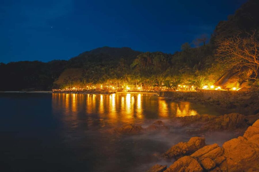 Puerto Vallarta Rhythms of the night, Show & Buffet dinner - Sunset Cruise Across Bahía de Banderas: Views, Drinks, and Timing