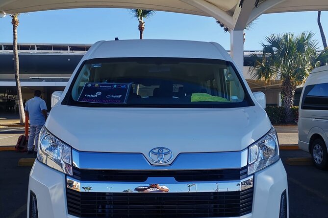 Reliable Transportation from PVR Airport to Punta Mita - ONE WAY - The 45 to 60 minute ride to Punta Mita, plus what you actually get