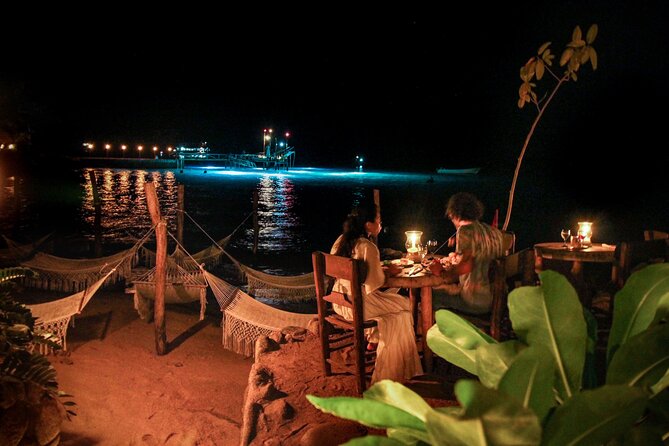 Rhythms of the night, Sunset Cruise, Candlelit Dinner & Alma Show - Walking paths, stairs, and how to not hate the night