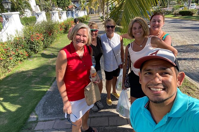 Sayulita Magical Town Tour: Local food, and chocolate. - Local food in Sayulita: how you eat like a regular