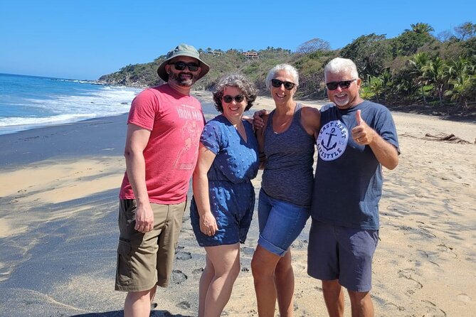 Sayulita Surfer Beach Town and Zarandeado with Seafood Grill - Patzcuaritos Beach: Sea and Mountains, Plus the Real-World Walk