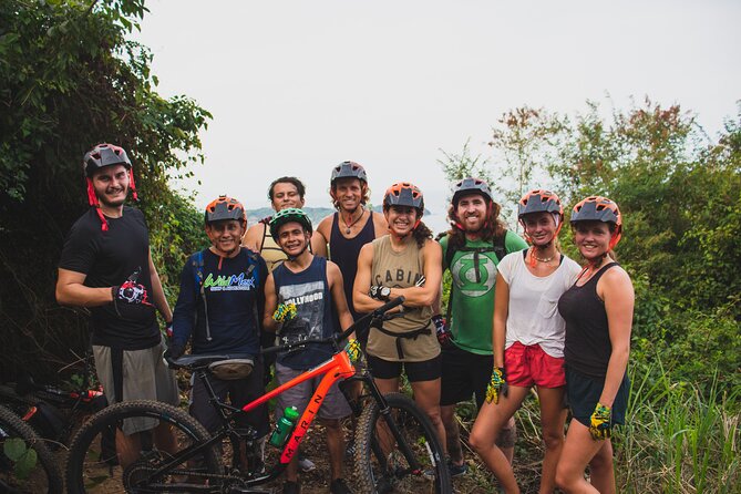 SINGLETRACK MOUNTAIN BIKE - Guided through the jungle - Why This Jungle MTB Ride Works in Sayulita