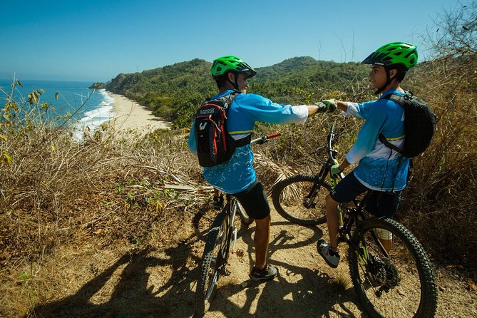 SINGLETRACK MOUNTAIN BIKE - Guided through the jungle - Meeting Point: WildMex Surf School and the Easy Start