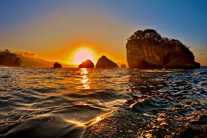 Sunset and Bioluminescence Boat Tour at Los Arcos Islands - Gear, safety, and comfort: how to make the night swim feel manageable