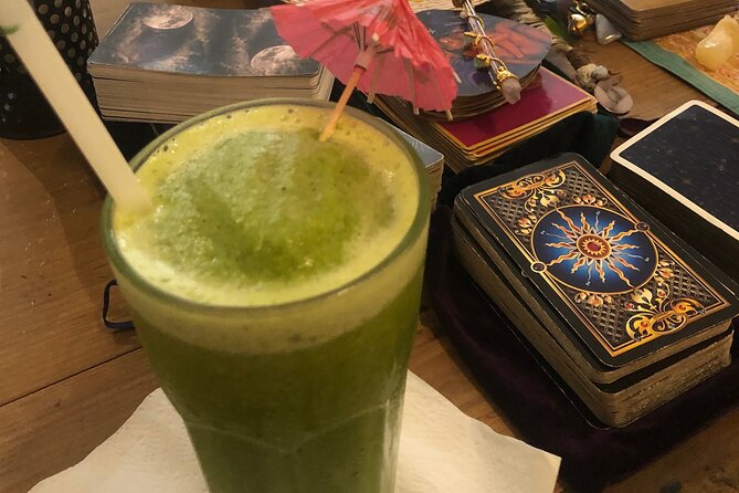 Tarot Reading with Coffee & Chocolate or Smoothie - Timing, Group Size, and How to Plan Around It